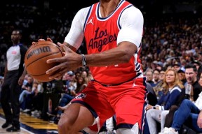 开云官方网站 -洛杉矶快船内部会议纪要流出——集结日遗憾出局，欧篮联使命明确，临场指挥获称赞的简单介绍