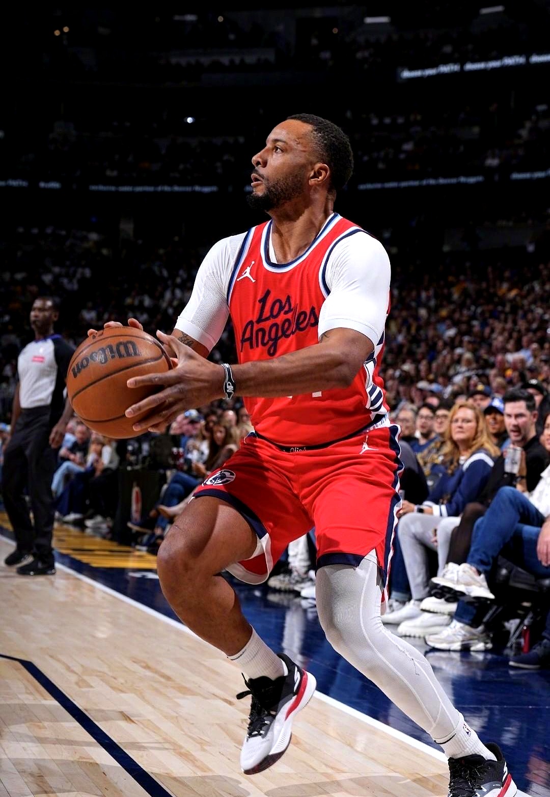 洛杉矶快船内部会议纪要流出——集结日遗憾出局，欧篮联使命明确，临场指挥获称赞的简单介绍